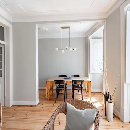 Apartamento Serene Nest In Old Town By Lisbeyond